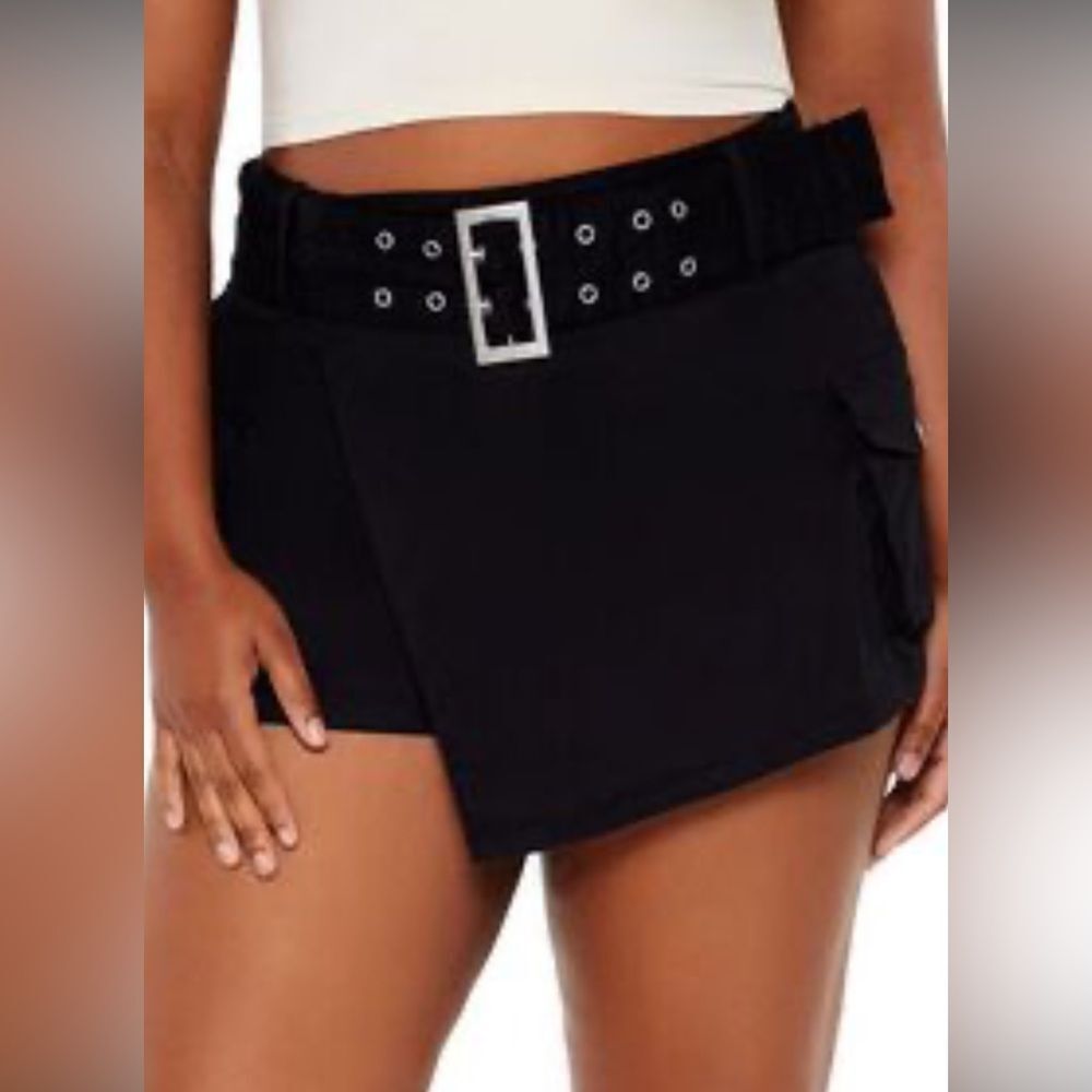 Women's Size 3X Black CargoStretch Skorts  Belt Detail Patch Pockets 3.5"